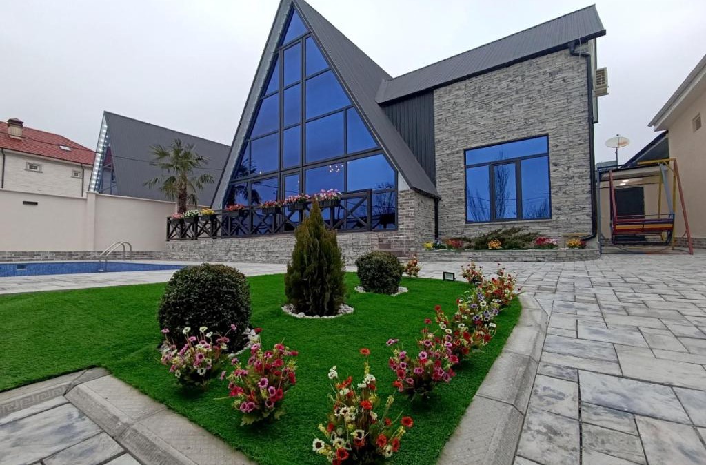 Sheki Villa | A Frame Houses