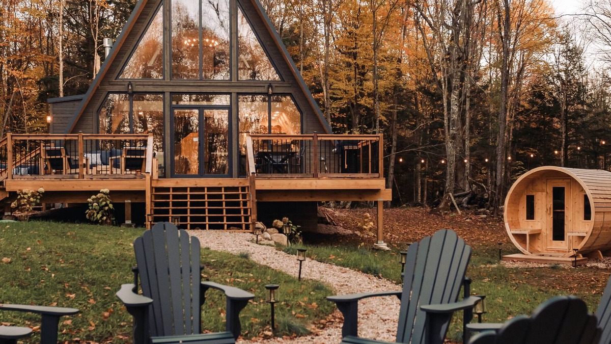 Machar Cottage | A-Frame on 6 Acres: Cedar Sauna, Privacy, Nature