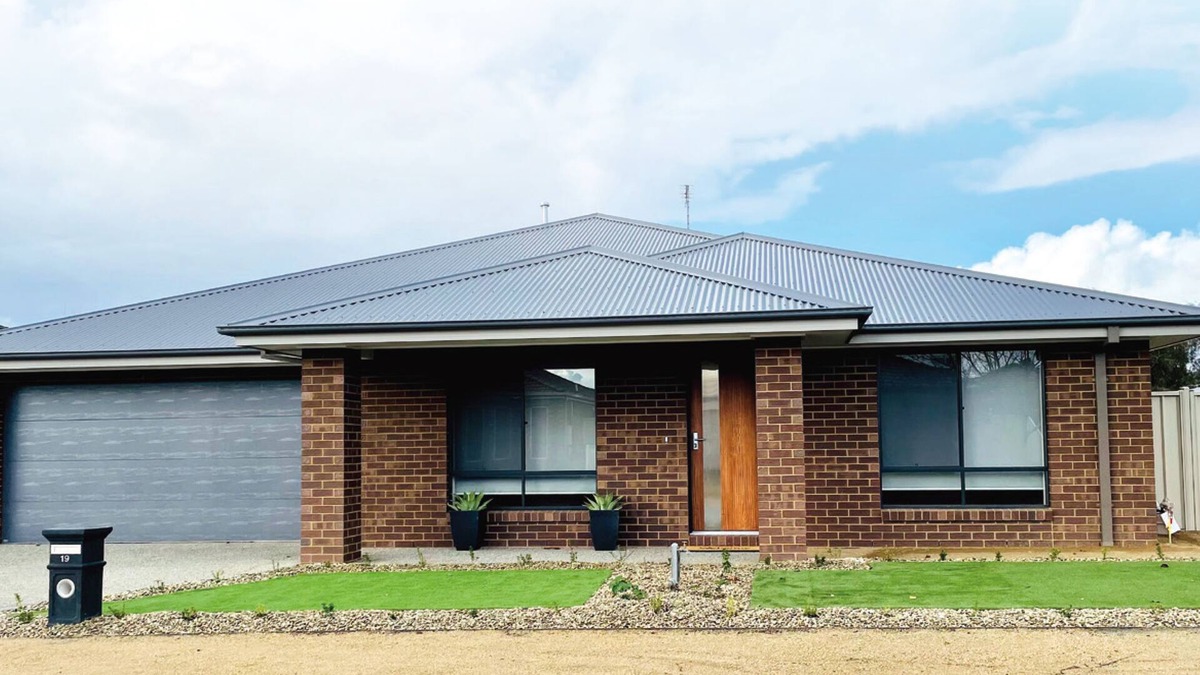 Shepparton House | A Golfer's Haven