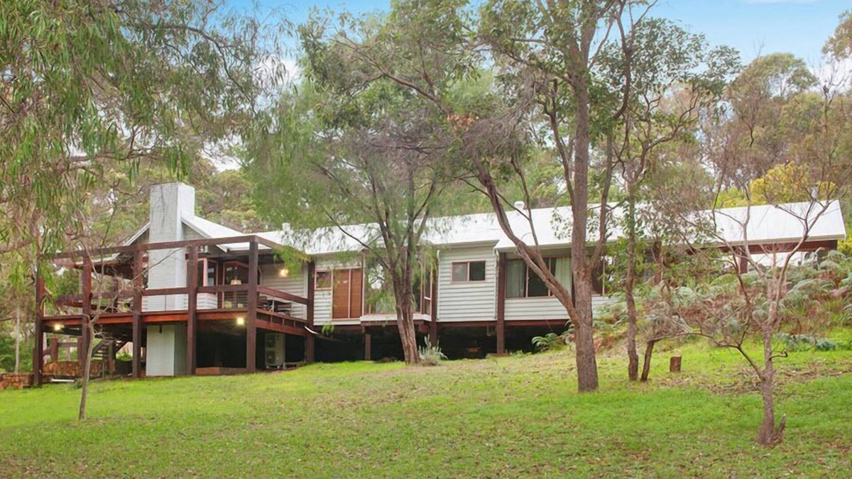 Wilyabrup House | A gorgeous house on a private vineyard