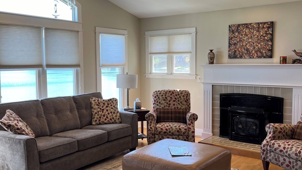 Fremont House | A Great FAMILY READY Four Season Lake House.