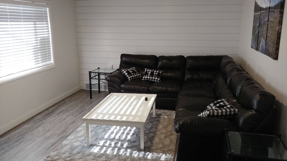 Fremont House | A Hidden Gem! Sleeps 8+ Near Fish Lake and Capitol Reef National Park