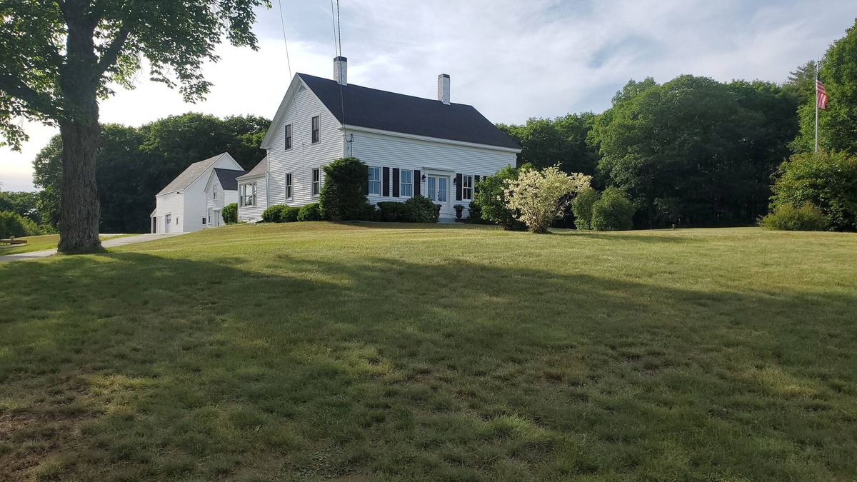 Dresden Other | A historic, charming farmhouse in the heart of Midcoast Maine!