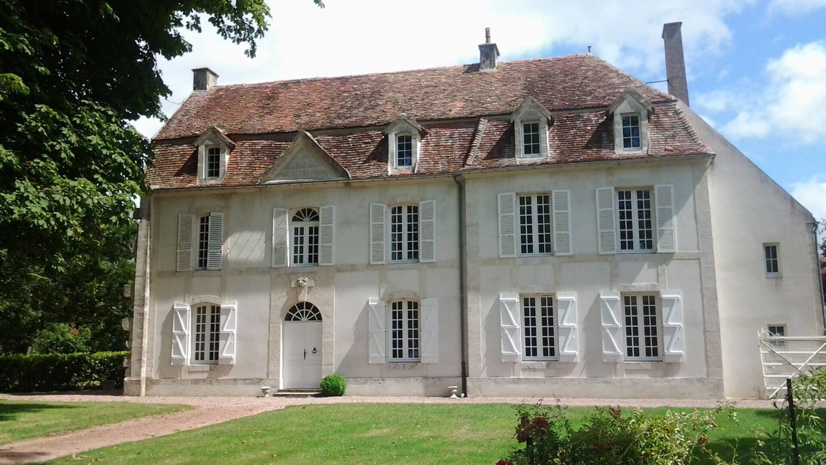 Les Moutiers-en-Auge House | A holiday in the countryside in a comfortable family home