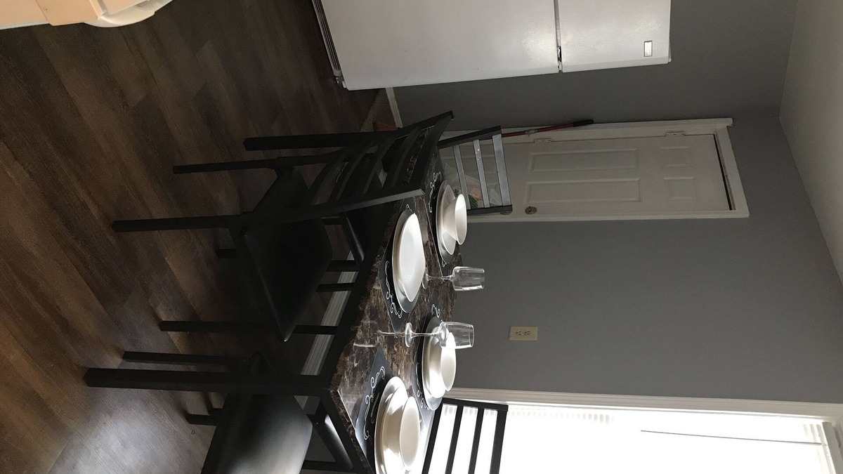 Payne - Phalen Apartment | A home away from home!
