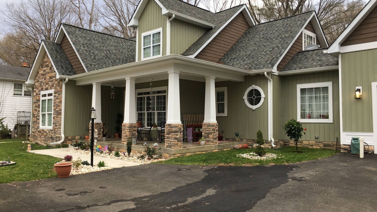 Montclair House | A hop and skip to DC.