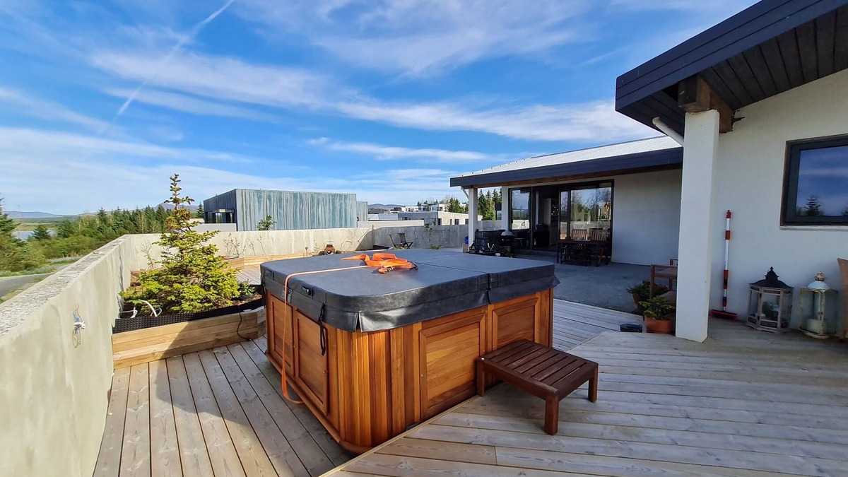 Kopavogur House | A House 15-20 Min From Reykjavik Center