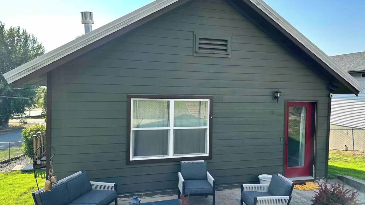 Potlatch Cottage | A house built for a company, now housing company!