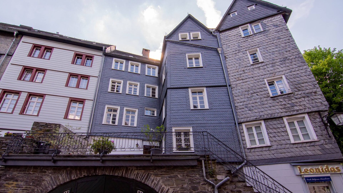 Monschau Apartment | A house that breathes history.