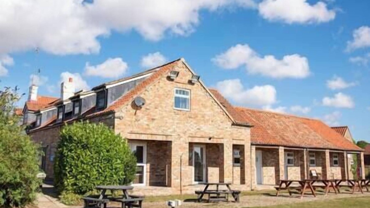 Burton Agnes House | A Huge Holiday Home. When SIZE is important.