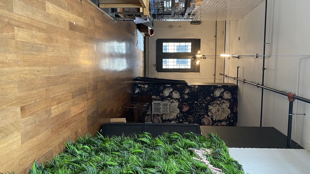 Harsimus Cove Apartment | A Huge loft in the middle of downtown and 7 minutes from NY