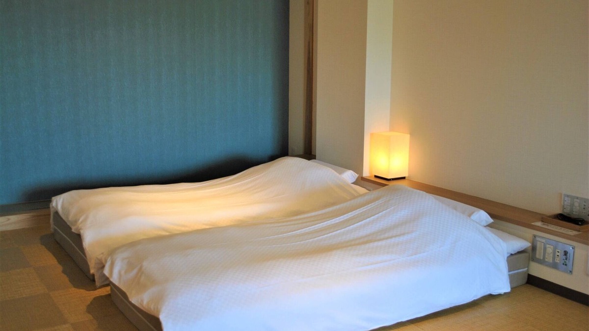 Ichinoseki Hotel | A Japanesestyle room with an indoor cypress bath /Ichinoseki Iwate