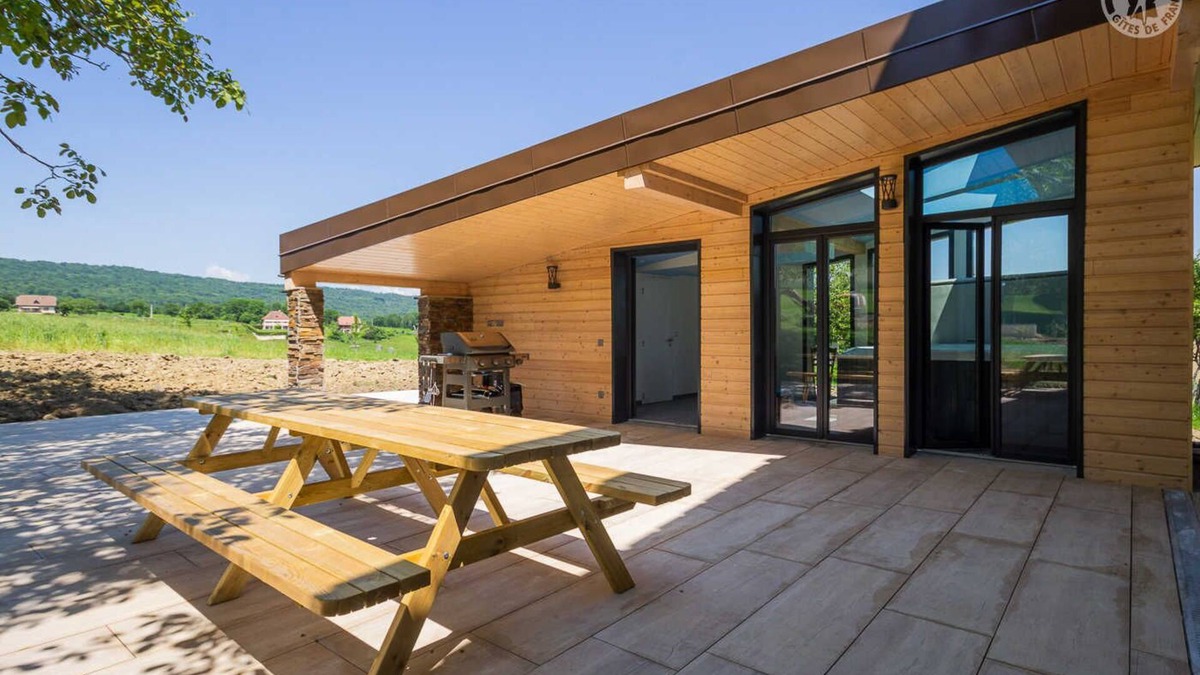 Traize House | A L'ombre DU Noyer - Traize
