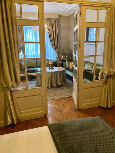 La Madeleine Bed & Breakfast | A La Fleur d Oranger - Lille La Madeleine