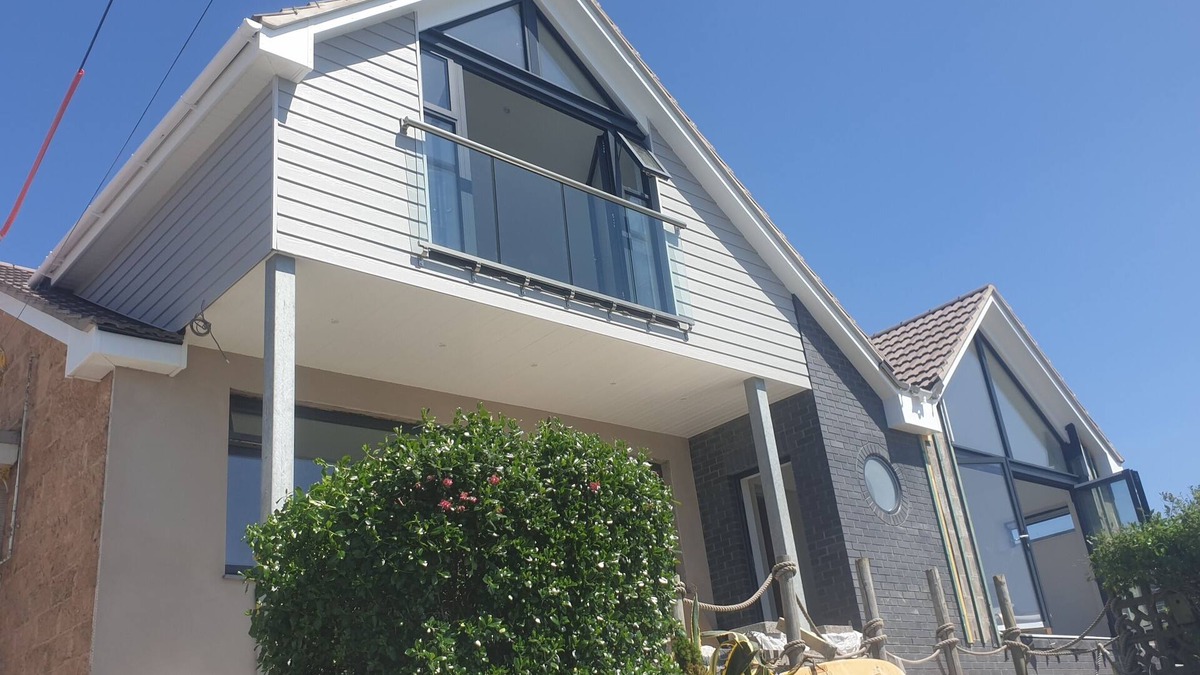 Woolacombe House | A large split level property with stunning across Woolacombe Bay