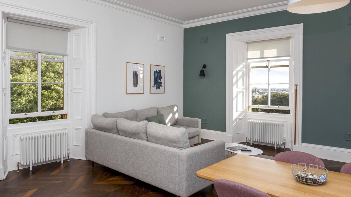 Isle of Lewis Apartment | A lews castle that sleeps 2 guests in 1 bedroom