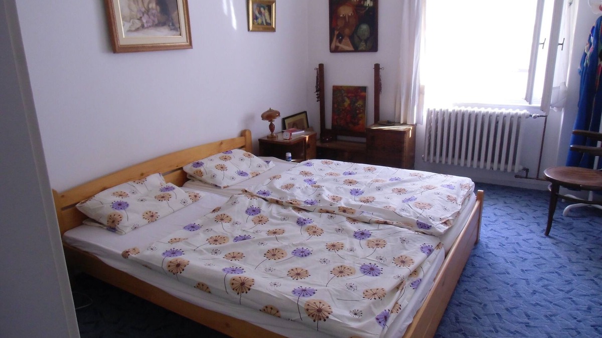 Zizkov Apartment | A local experience in Prague