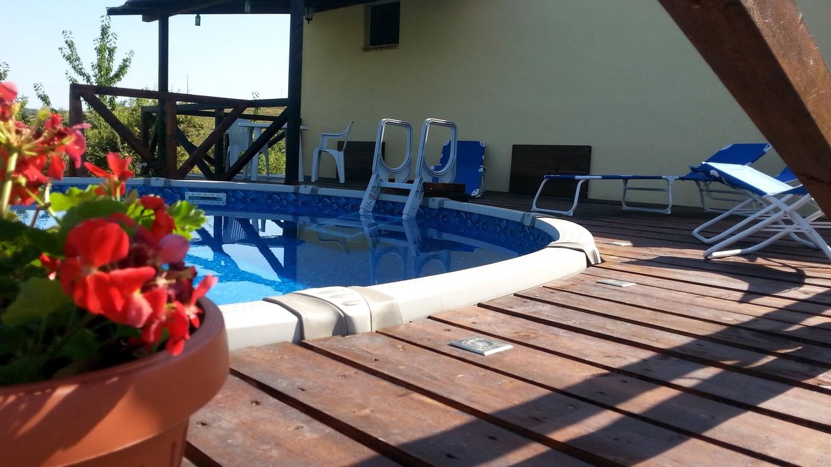 Castilenti Cottage | A Lovingly Restored Cottage With Secluded Private Pool