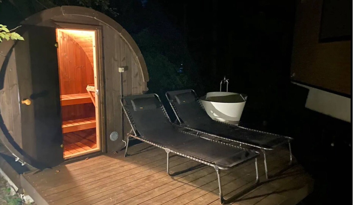 Tsumagoi House | A luxurious luxury villa with a sense of privacy w/Agatsumagun Gunma
