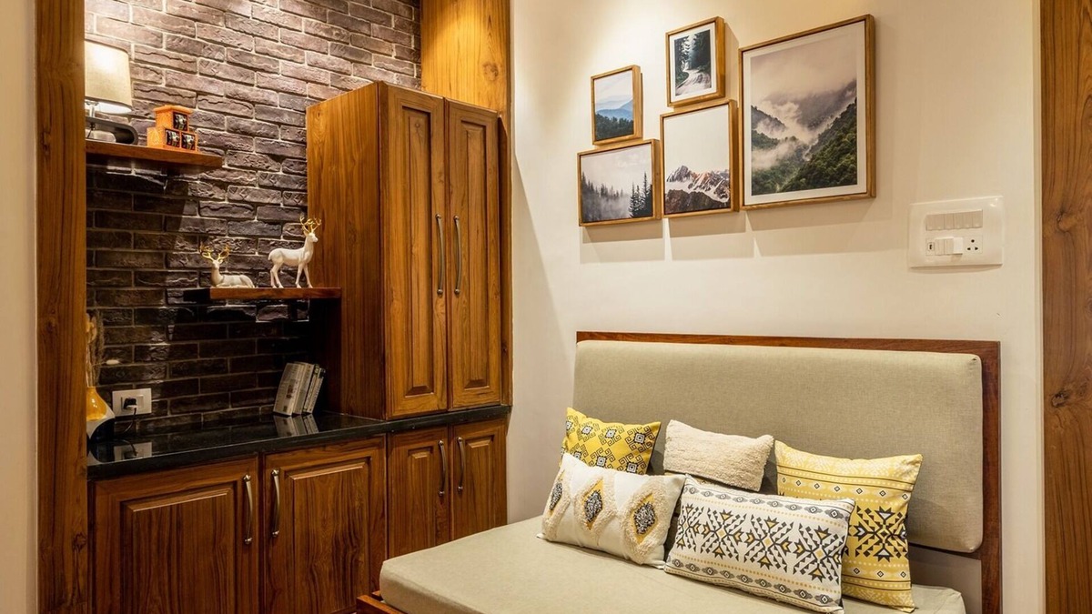 The Mall Road House | A Luxurious Mountain Bungalow with stunning views