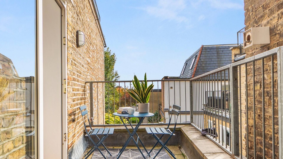 West Hampstead Apartment | A luxurious space, in a quiet, yet central location!