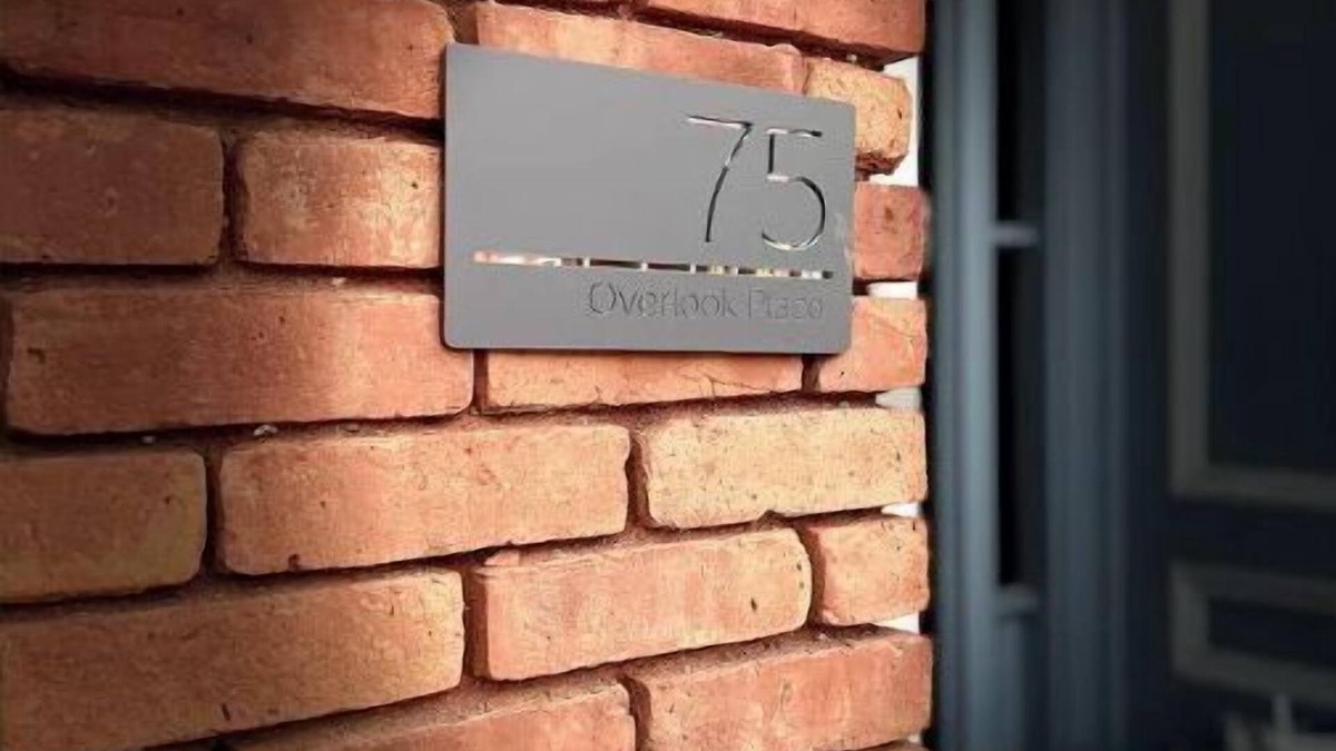 Newburgh Apartment | A luxurious stay.