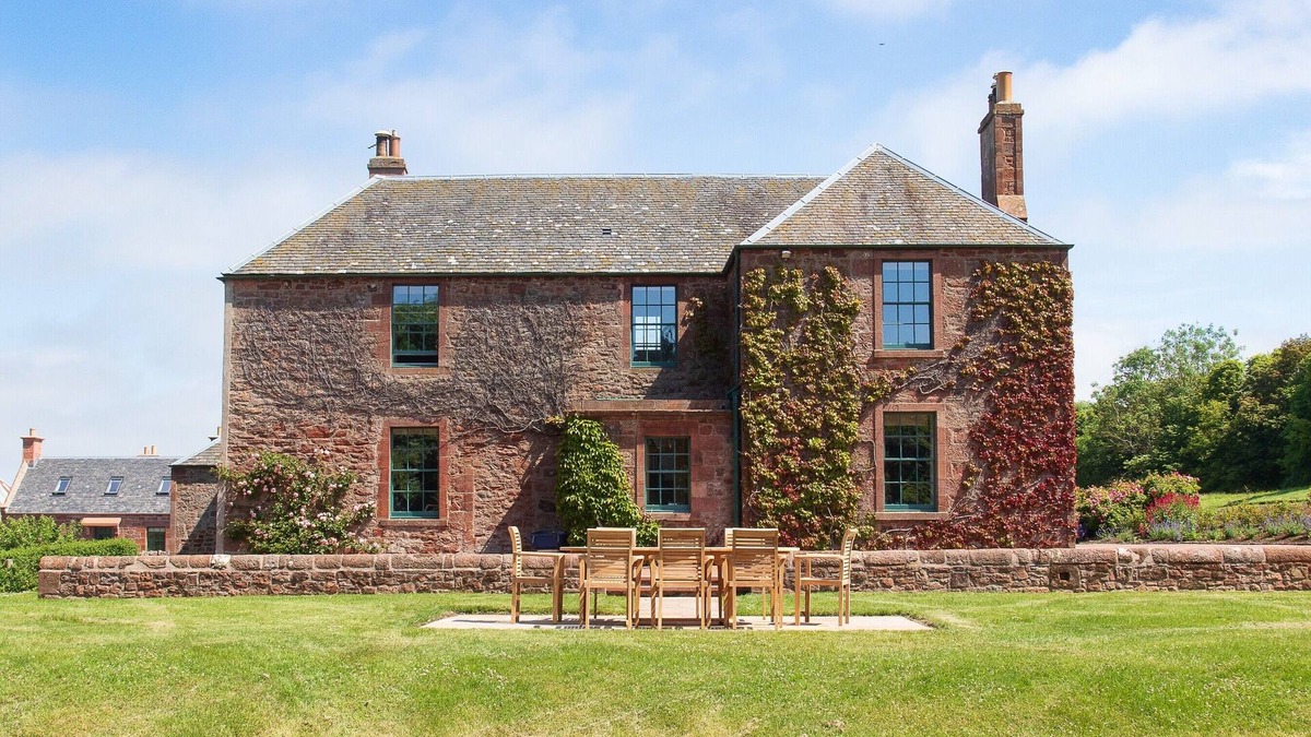 Haddington Other | A luxuriously appointed farmhouse with excellent entertaining space for families and groups.