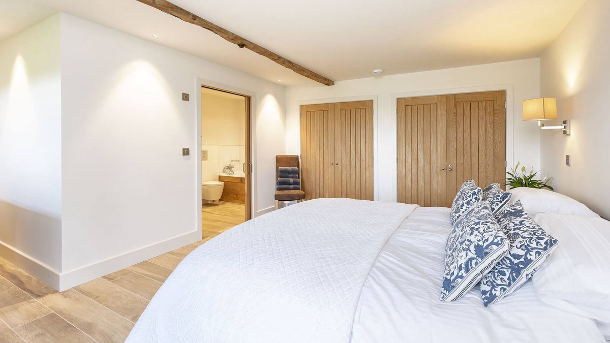 Sutton Mandeville House | A Luxury and exclusive converted barn and courtyard in the countryside