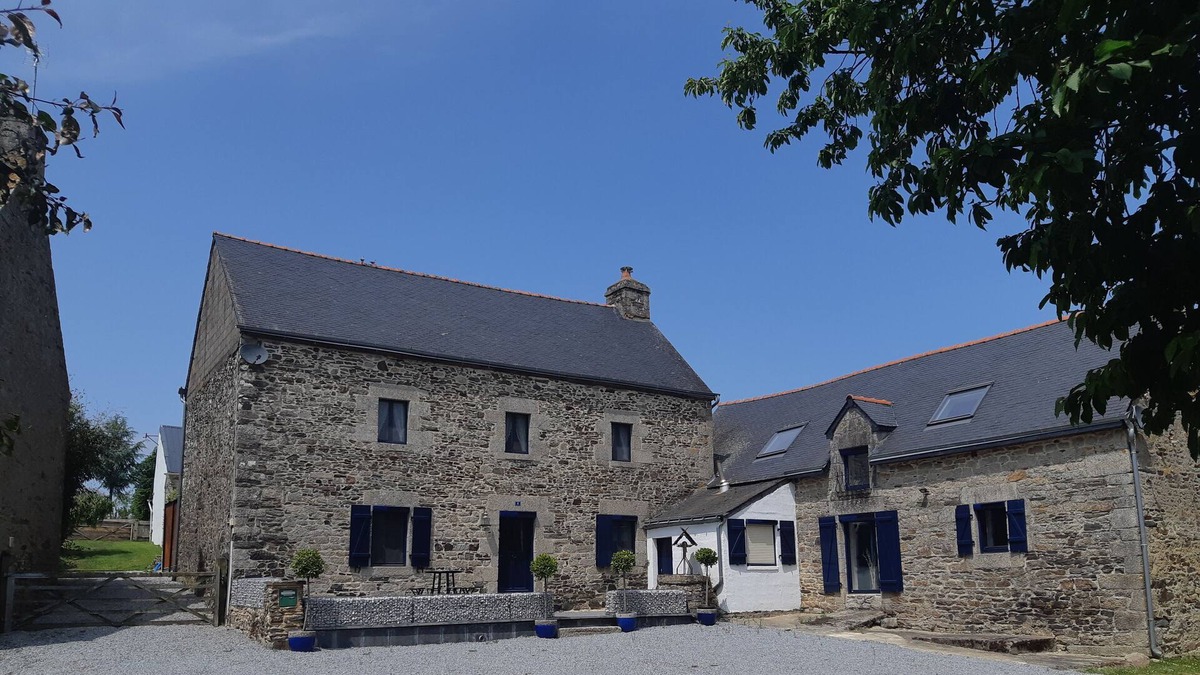 Naizin House | A luxury house in the heart of rural Brittany with indoor heated pool.