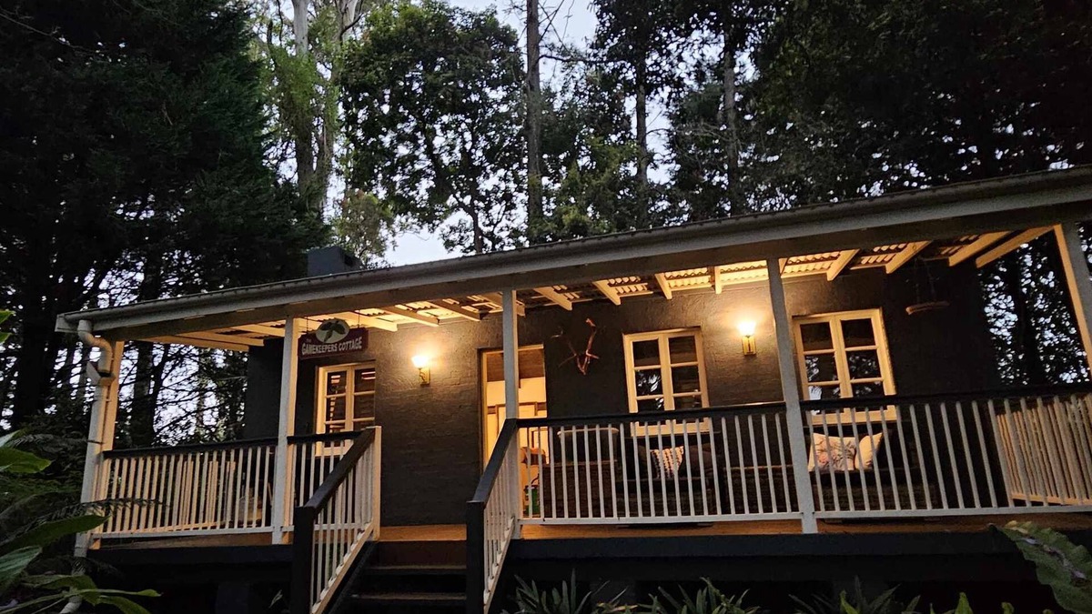 North Tamborine House | A luxury private cottage set in the heart of the beautiful Tamborine mountains.