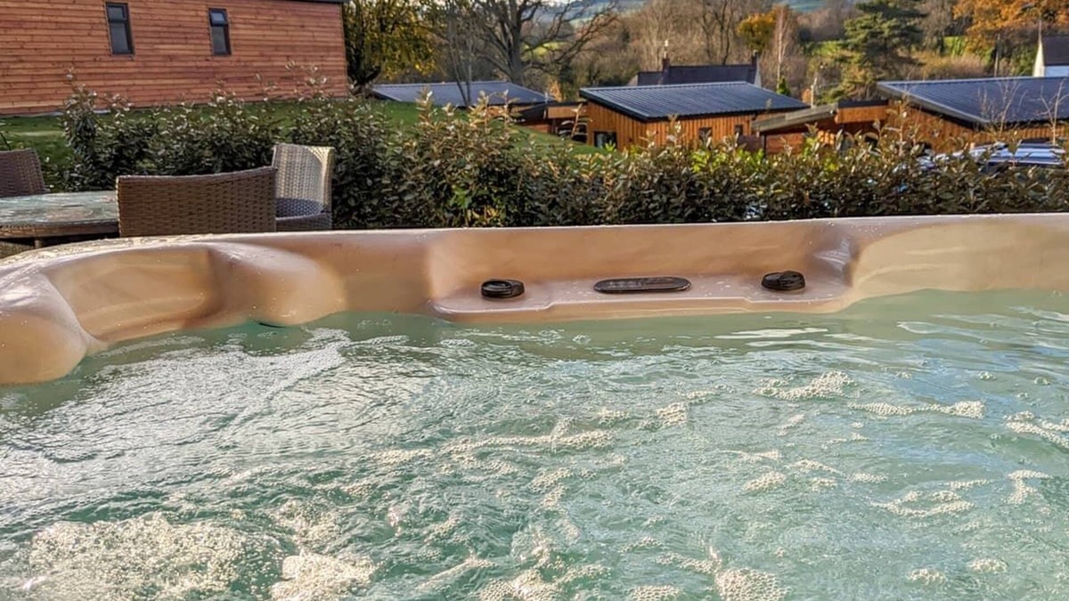 Chirk Bank Ski Chalet | A magnificent bespoke lodge perfect for a family escape.