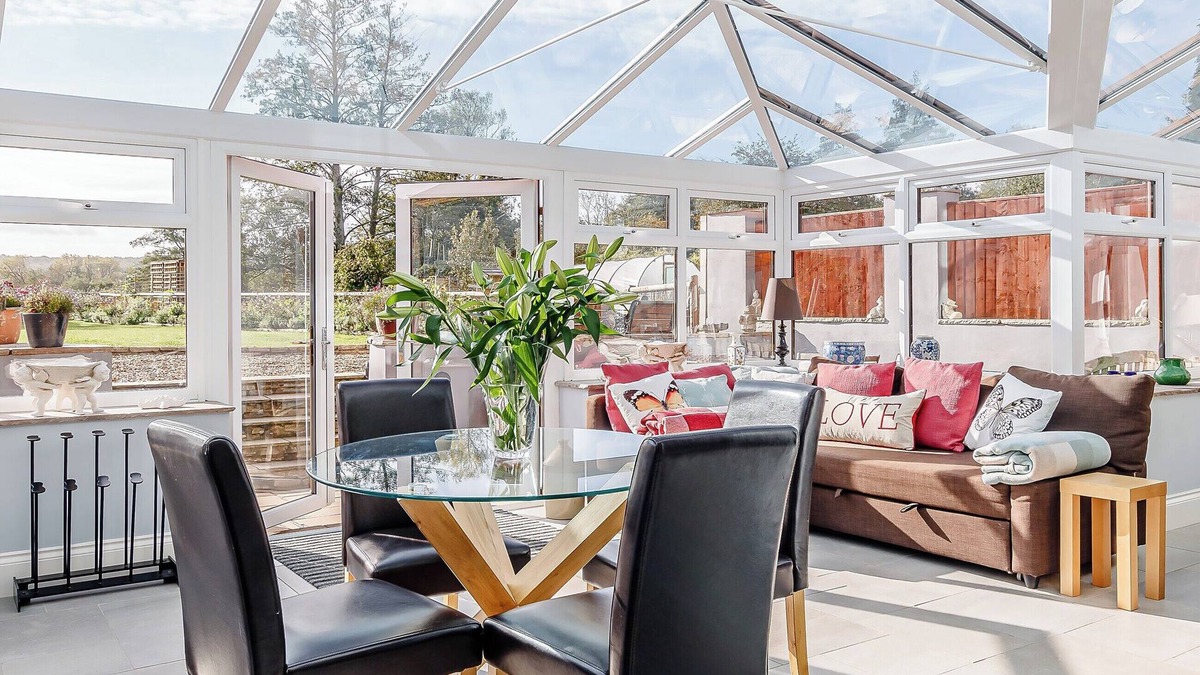 Whitecroft Cottage | A magnificent property, great for friends and family alike.