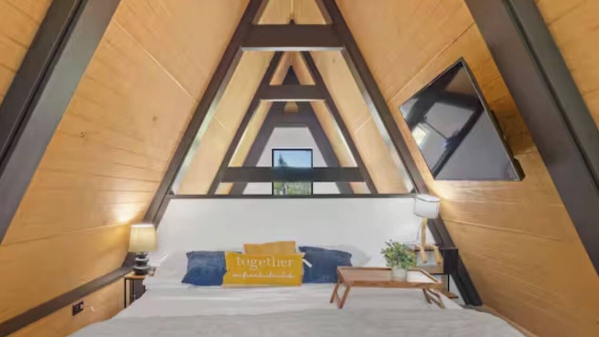 Waveland House | A-Mazing A-Frame Tiny Home! Loft/1 Mile to the Beach!