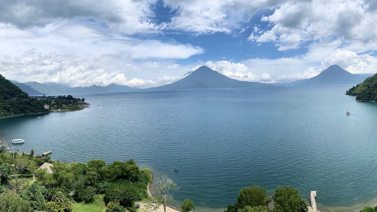 Panajachel Apartment | A Million Dollar View in Lake Atitlán . Penthouse vacation rental .