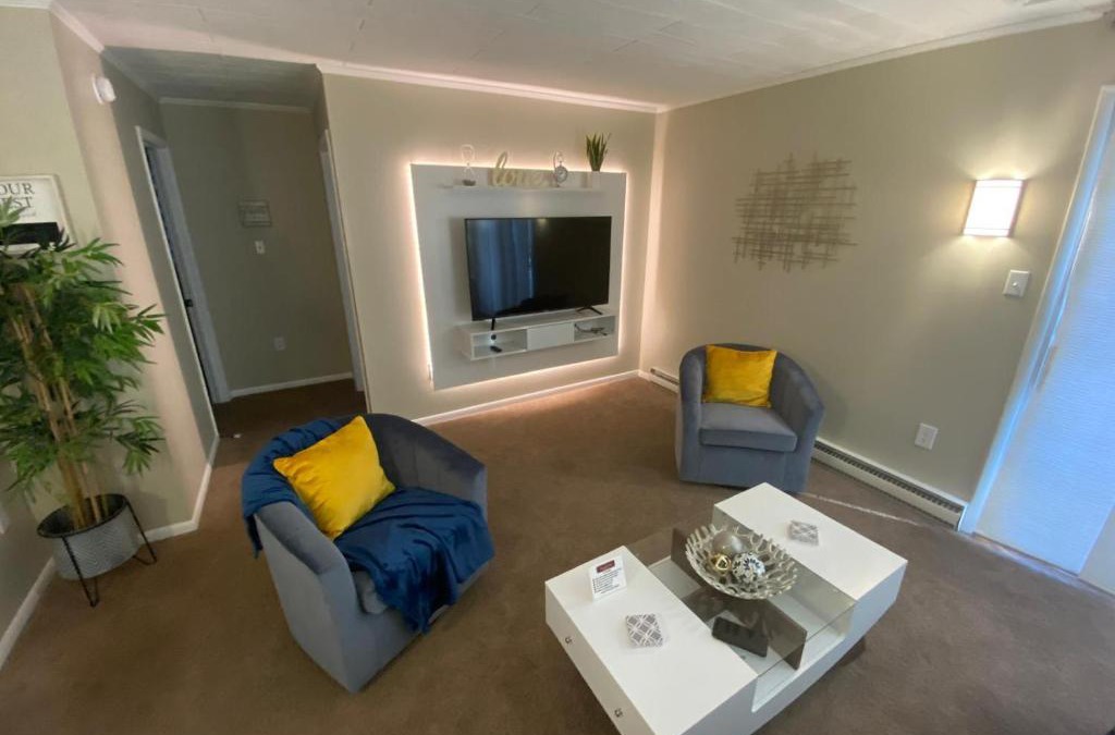 Bausman Apartment | A Modern Apt close to downtown