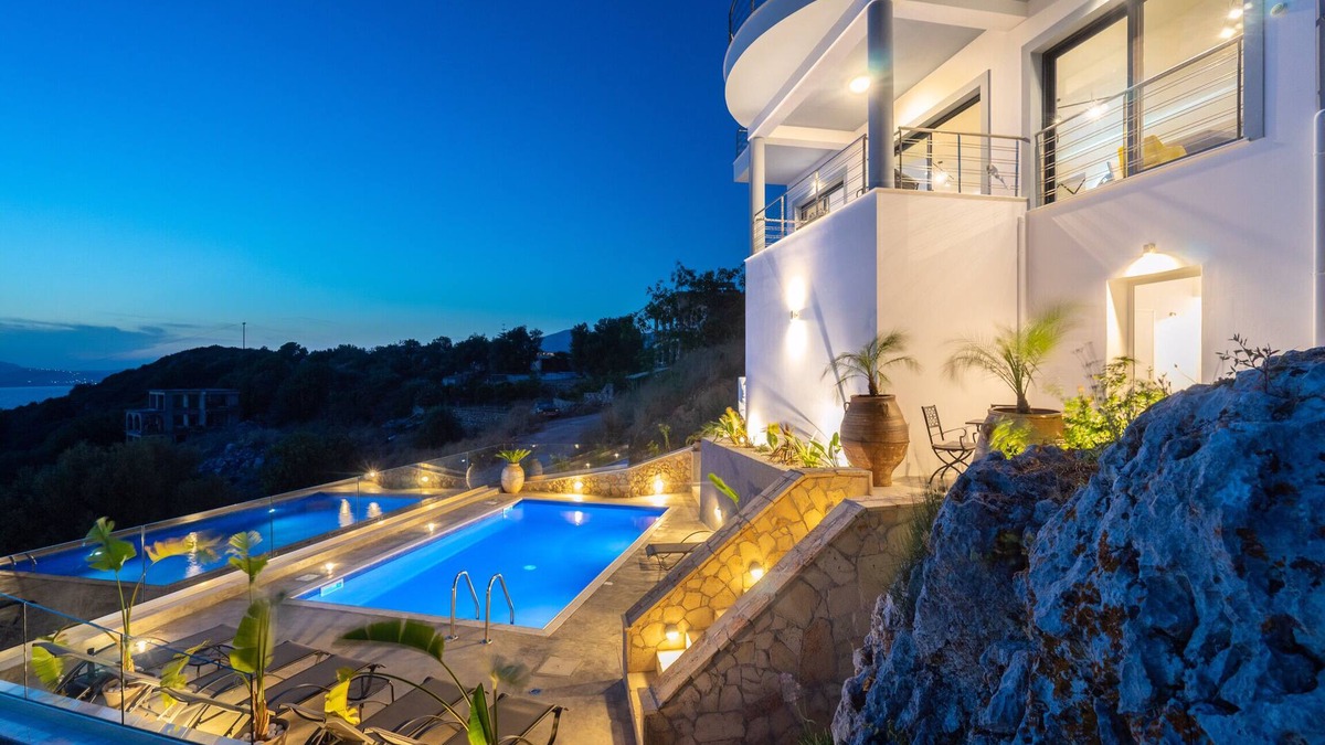 Kefalonia Villa | A modern furnished spacious villa with one of the best sunset views