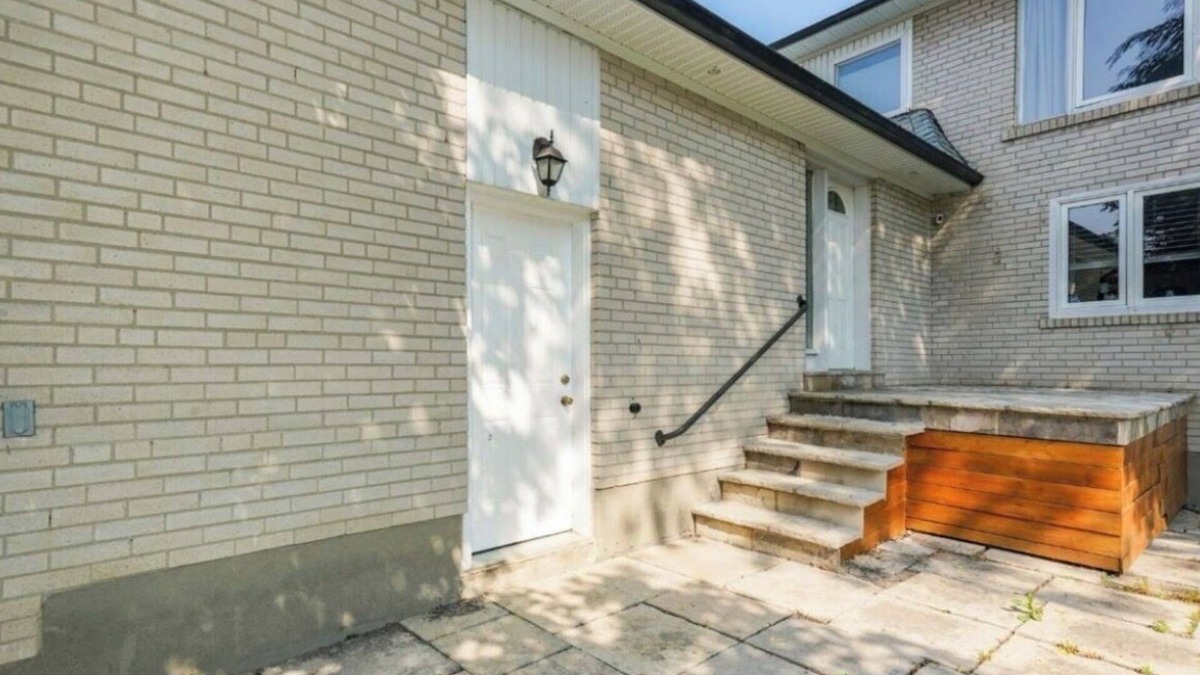 Richmond Hill House | A Modern Private Basement Suite – Richmond Hill