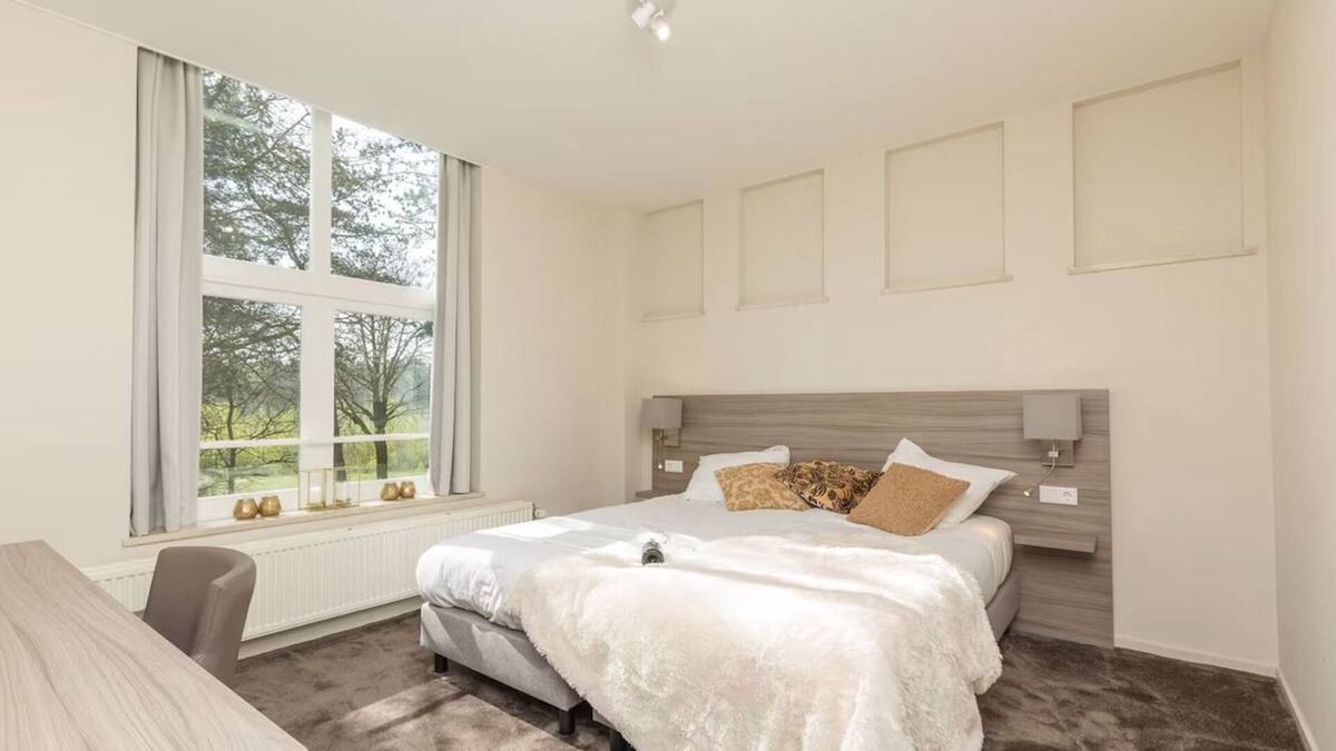 Deurne Hotel | A Natural Hideaway Ideal for Rest, Walks, and Fresh Air! Onsite Dining!