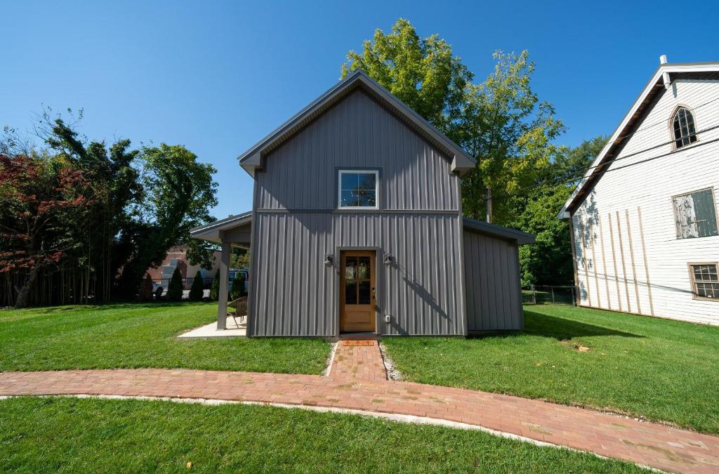 Kennett Square House | A newly built Tiny House in the center of Historic Kennett Square