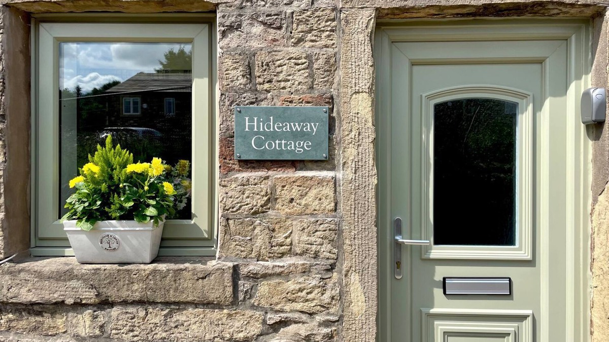 Barnoldswick Cottage | A newly refurbished cosy cottage.