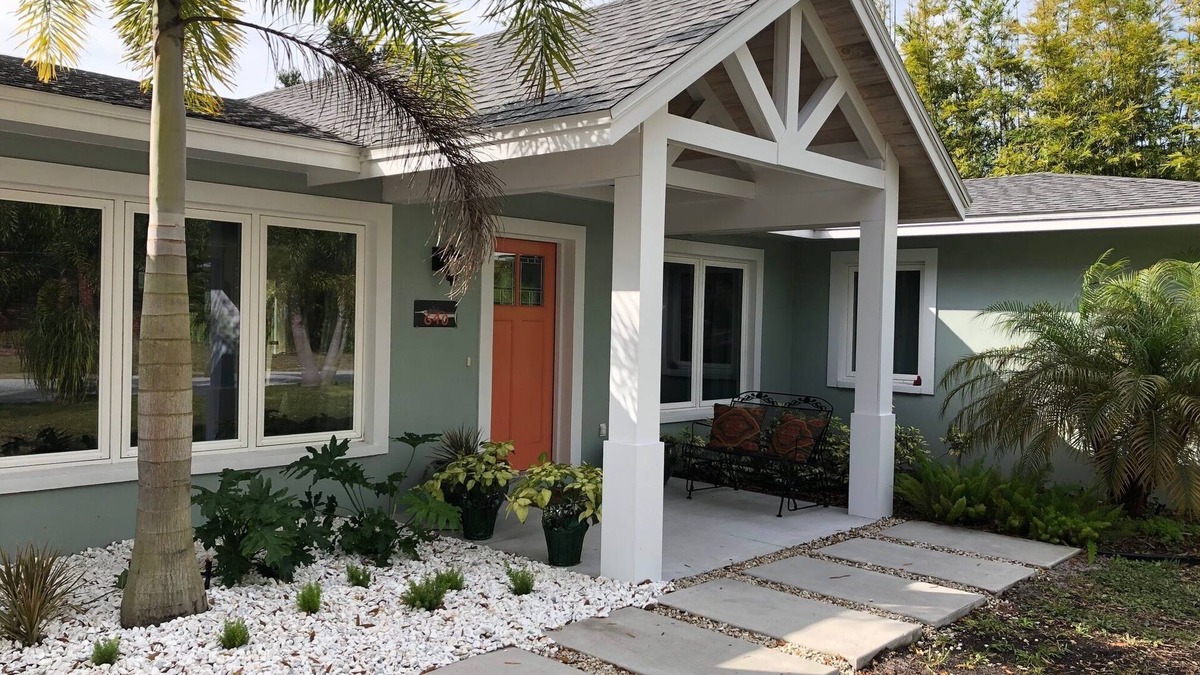 Indian Beach Sapphire Shores House | A Newly renovated home in desirable Indian Beach Sapphire Shores neighborhood