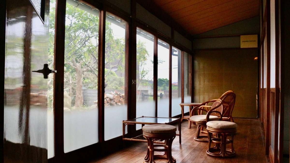 Ichinomiya House | A nostalgic space where an old house is revived an / Choseigun Chiba