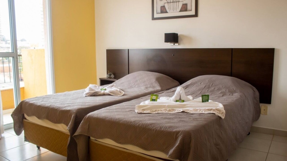 Bauru Apartment | A PASSPORT TO YOUR PERFECT STAY UH801