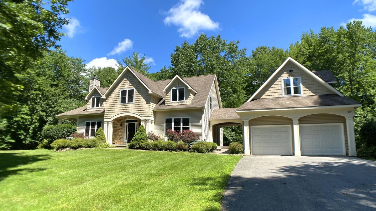 Schuylerville House | A Peaceful Retreat - 12 min to Downtown Saratoga