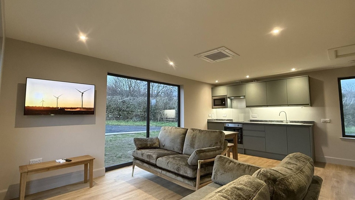 Loanhead Ski Chalet | A peaceful retreat just moments from Edinburgh