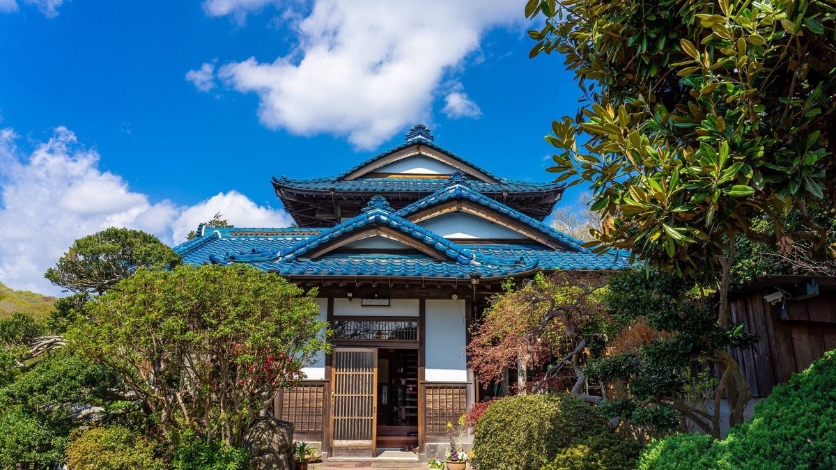 Hachioji House | A peaceful space surrounded by quiet and mountain nature views