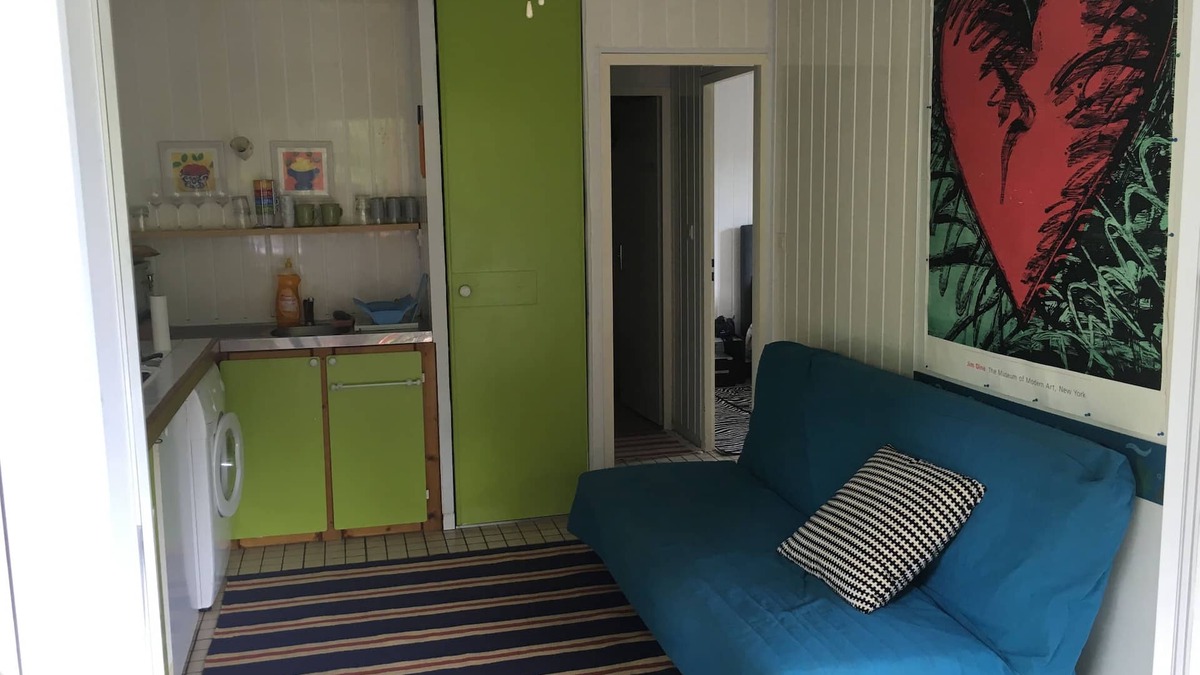 Basse-Terre House | A perfect little getaway excellent for families and lovers right on the beach.