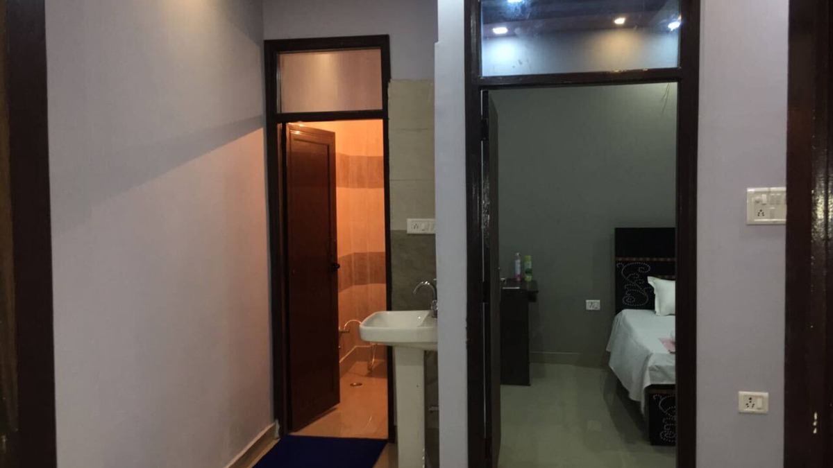 Janakpuri Apartment | A Perfect Place For A Comfortable And Memorable Stay