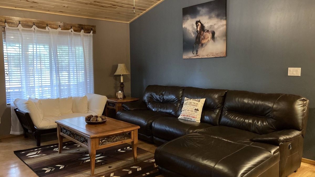 Heber House | A Perfect Relaxing Bison Ranch Retreat