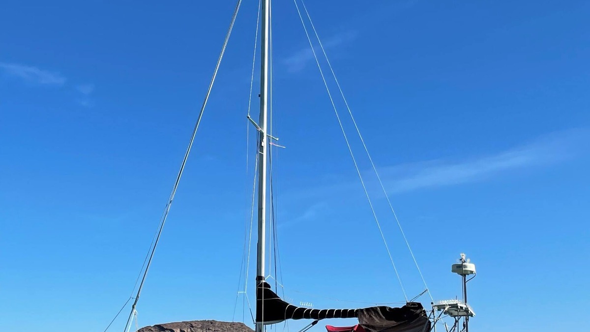 Mulege Boat Rental | A piece of Paradise in Baja on a sailboat